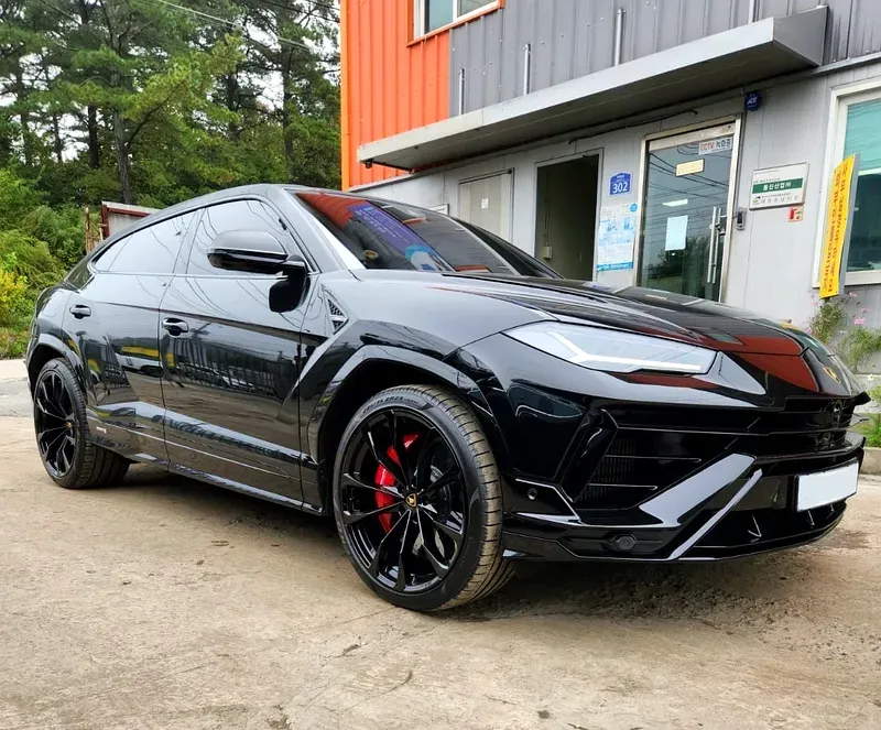 Lamborghini Urus 2024